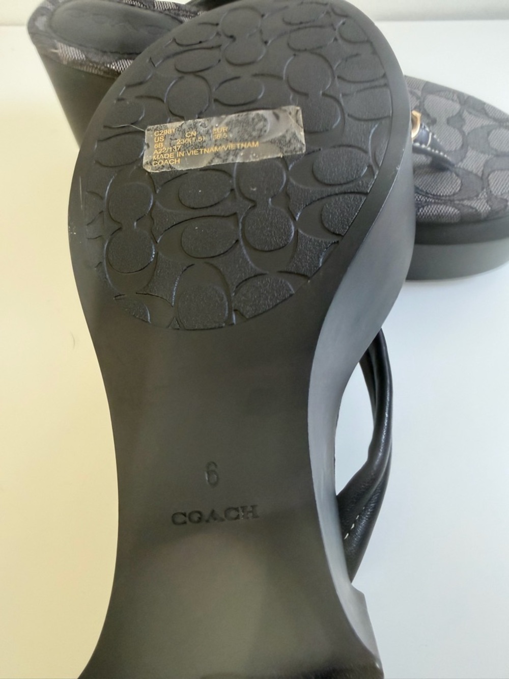 Coach Charcoal and Black Platform Wedge Thong Sandals Size 6 - Picture 8 of 11